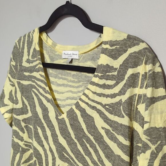 Michael Stars Yellow Zebra V Neck Shirt - Picture 2 of 4